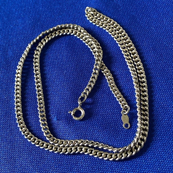 Agem I Sterling Silver Curb Neck Chain 18" - Picture 9 of 16